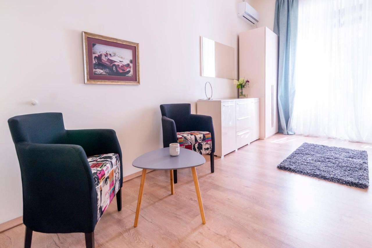 Jevrejska-Central Studio Novi Sad Extérieur photo